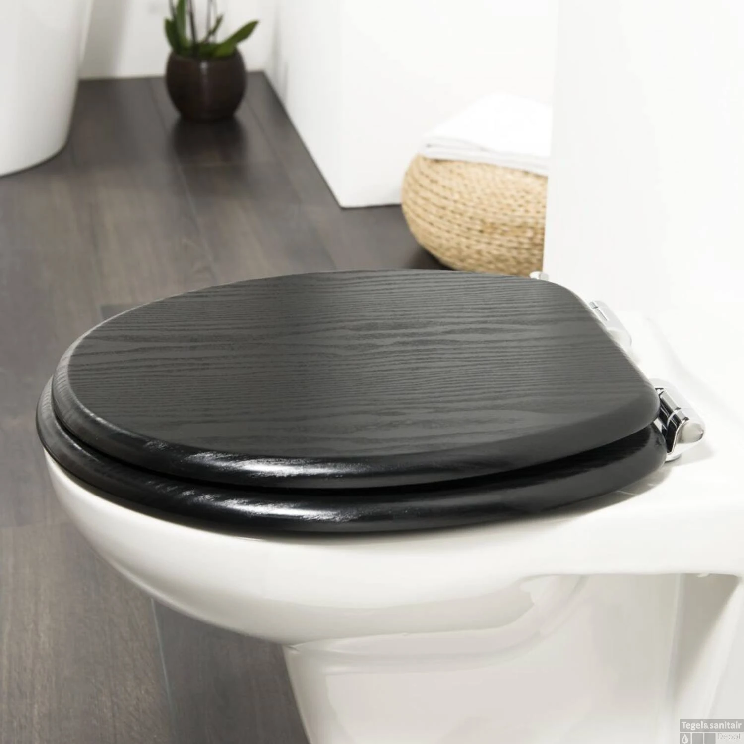 Toiletzitting Tiger Blackwash Softclose Hout Zwart 8 Toiletzitting Tiger Blackwash Softclose Hout Zwart - Afbeelding 6