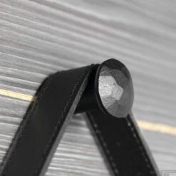 Badkamerspiegel Sapho Orbiter Rond Met Leren Band 70 Cm Zwart -Badkamer Thuis badkamerspiegel sapho orbiter rond met leren band 70 cm zwart sfeer 3