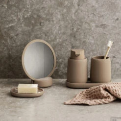 Cosmeticaspiegel Blomus Sono Tan -Badkamer Thuis blomus cosmeticaspiegel sono tan sfeer1