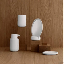 Cosmeticaspiegel Blomus Sono Zwart -Badkamer Thuis blomus cosmeticaspiegel sono zwart sfeer1