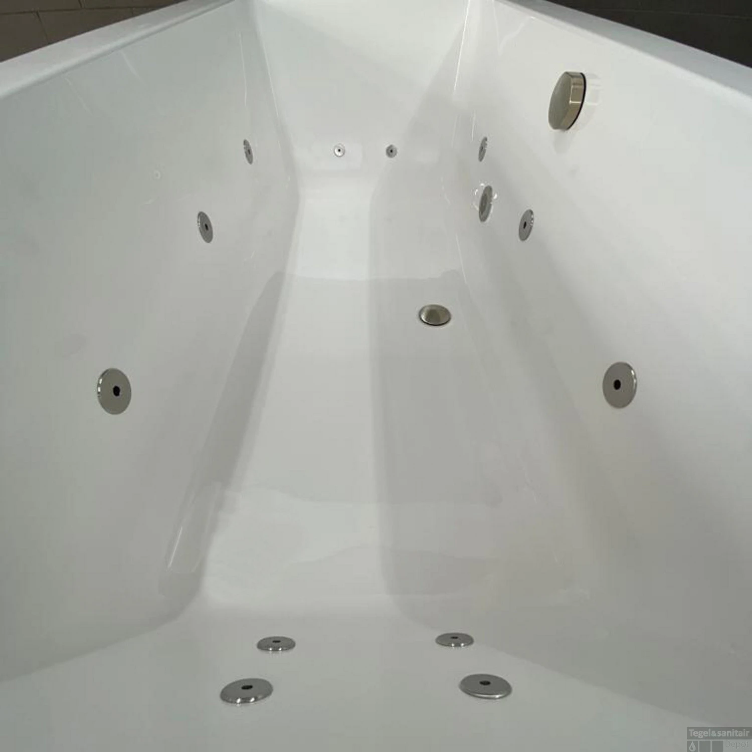 Whirlpool Boss & Wessing Urby Jetline 170x75 Cm Enkel Systeem Geborsteld RVS 4 Whirlpool Boss & Wessing Urby Jetline 170x75 Cm Enkel Systeem Geborsteld RVS - Afbeelding 2